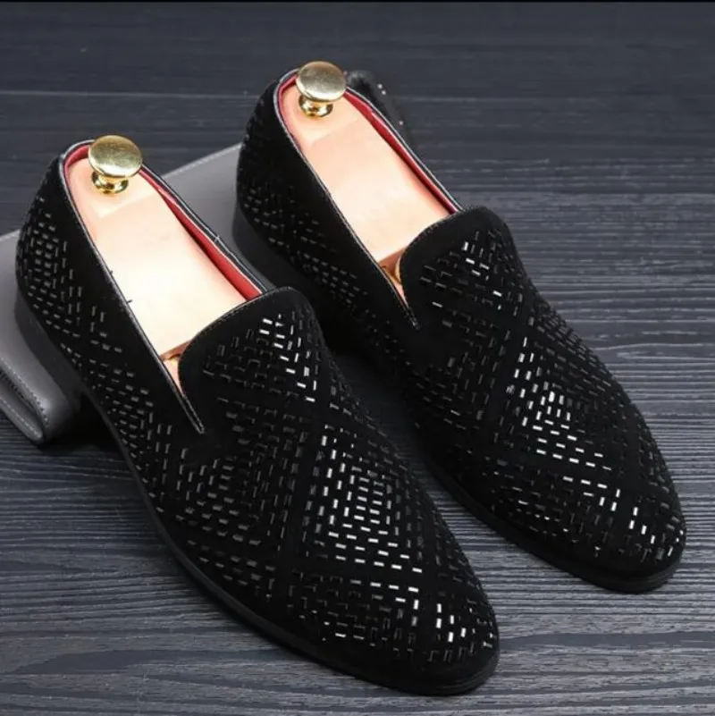 Loafers läderdesigner platt rhinestone mode mens loafers klädskor glid på casual diamant spetsiga skor, size38-45 b21 517, size38-45