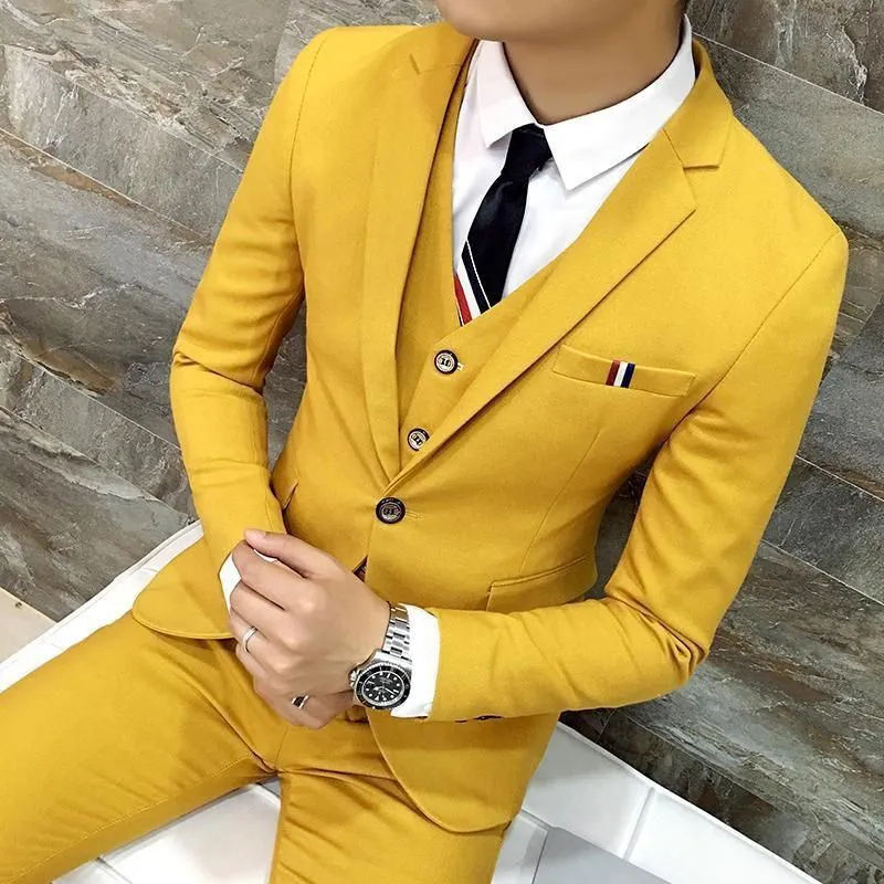 Vente chaude garçons d'honneur cran revers marié Tuxedos jaune hommes costumes mariage/bal/dîner meilleur homme Blazer (veste + pantalon + cravate + gilet) G377