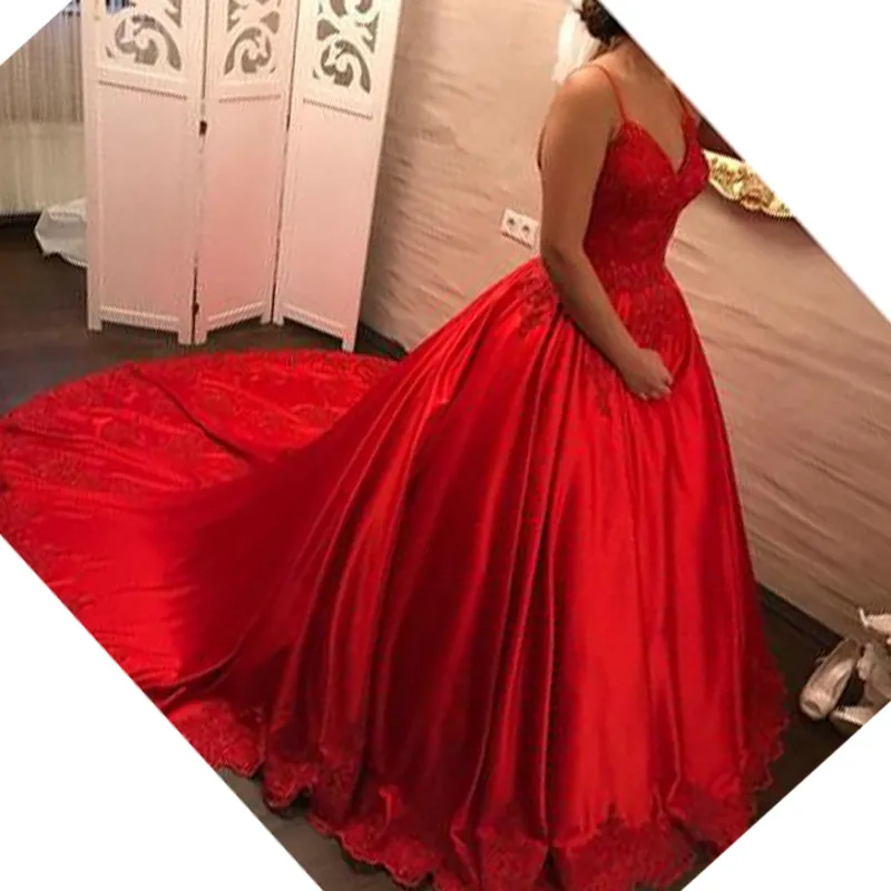 2019 Red Satin Wedding Dresses Spaghetti Straps Sleeveless Romantic Lace Appliques Corset Back Bridal Gowns with Court Train Custom Made