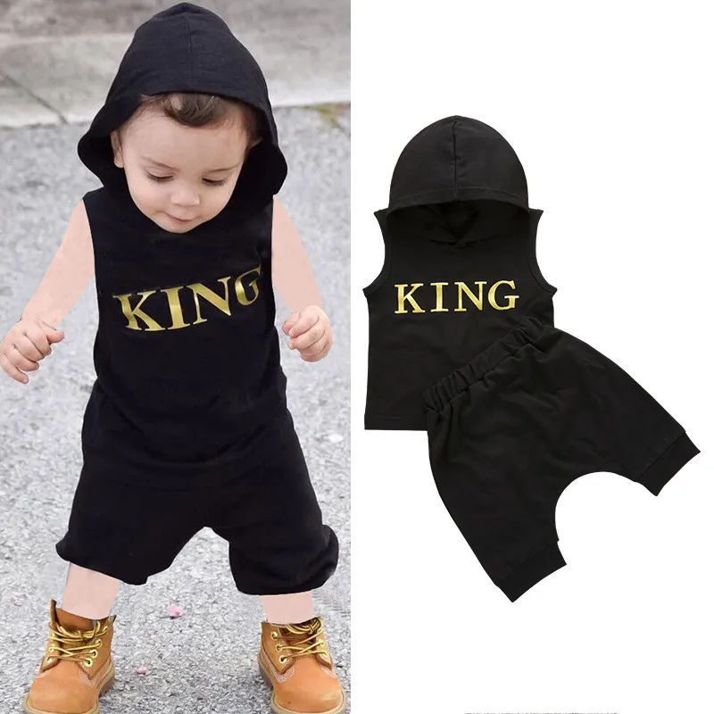 Kids Designer Roupas Meninos Roupas Crianças Carta King Capuz Tops + Shorts 2 Pçs / Set 2019 Verão Moda Baby Roupas Sets C6765