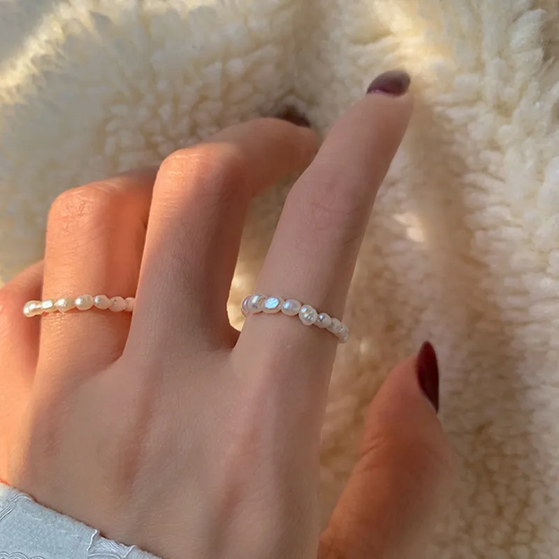 Söt Multi Beaded Pearl Band Ringar Natural sötvatten Geometriska smycken för kvinnor Kontinuerlig cirkel Minimalistisk ring