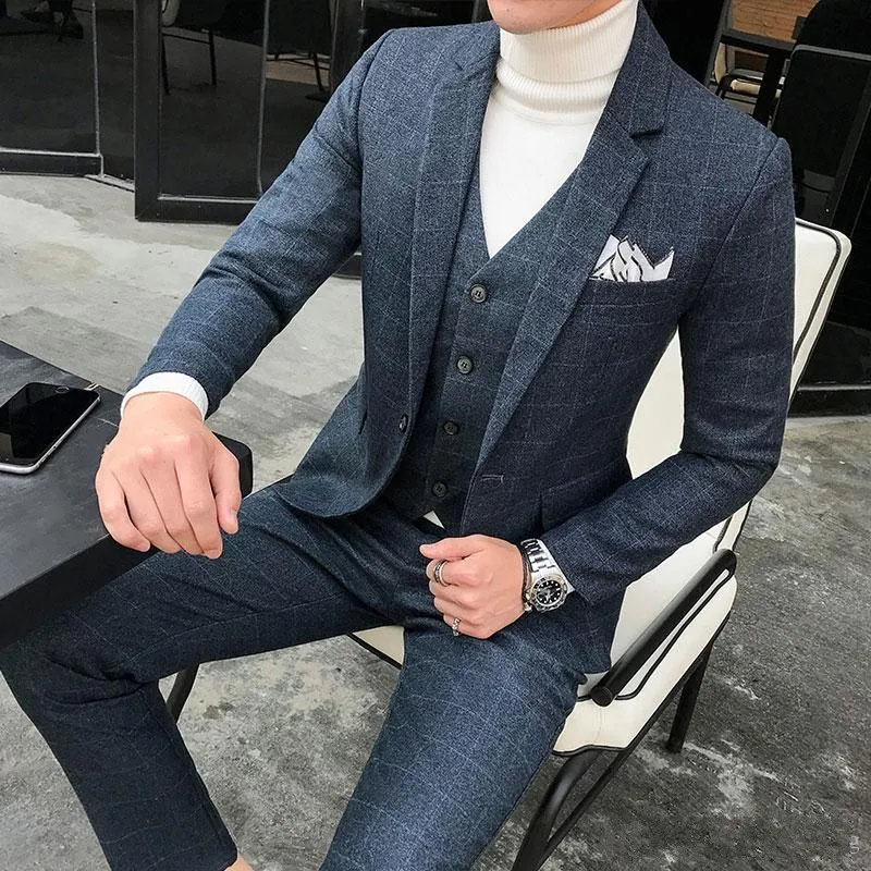 Personnaliser Designe Blue Plaid Groom Tuxedos Groomsmen Mens Wedding Dress Excellent Man Jacket Blazer 3 Piece Suit (Veste + Pantalon + Gilet + Cravate) 721