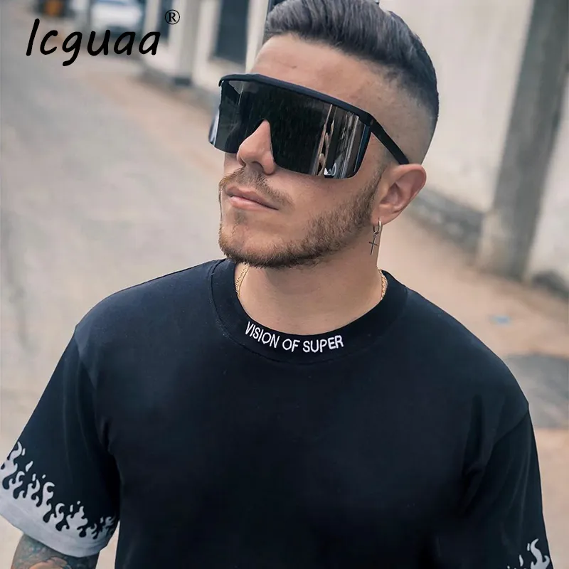 Sport lunettes de soleil femmes une pièce 2019 femmes surdimensionné masque forme bouclier visière lunettes de soleil Sexy mode hommes plat haut coupe-vent