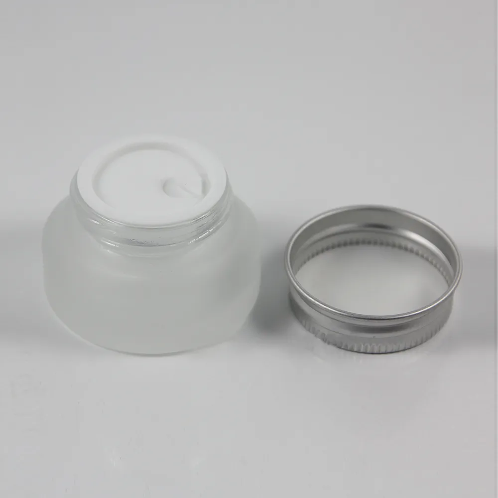 Wholesale 15g Clear Frosted Glass Cream Jar With Silver Lid, Empty