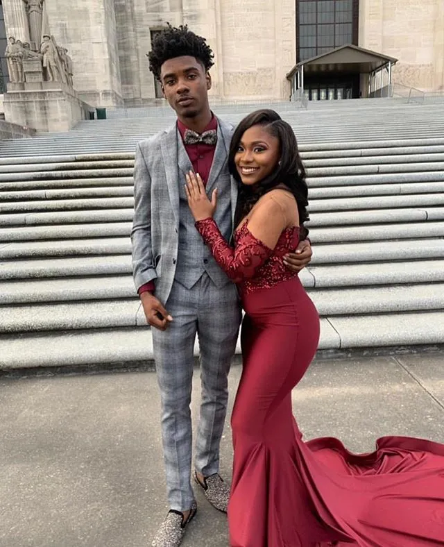 Burgundy prom couple outfits deals
