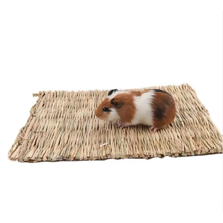 Hamster Grass Weaving Mat Small Pet Nest Squirrel Guinea Pig Ferret Rabbit Edible Molar Handmade Hay Mat Pets Cage Accessory