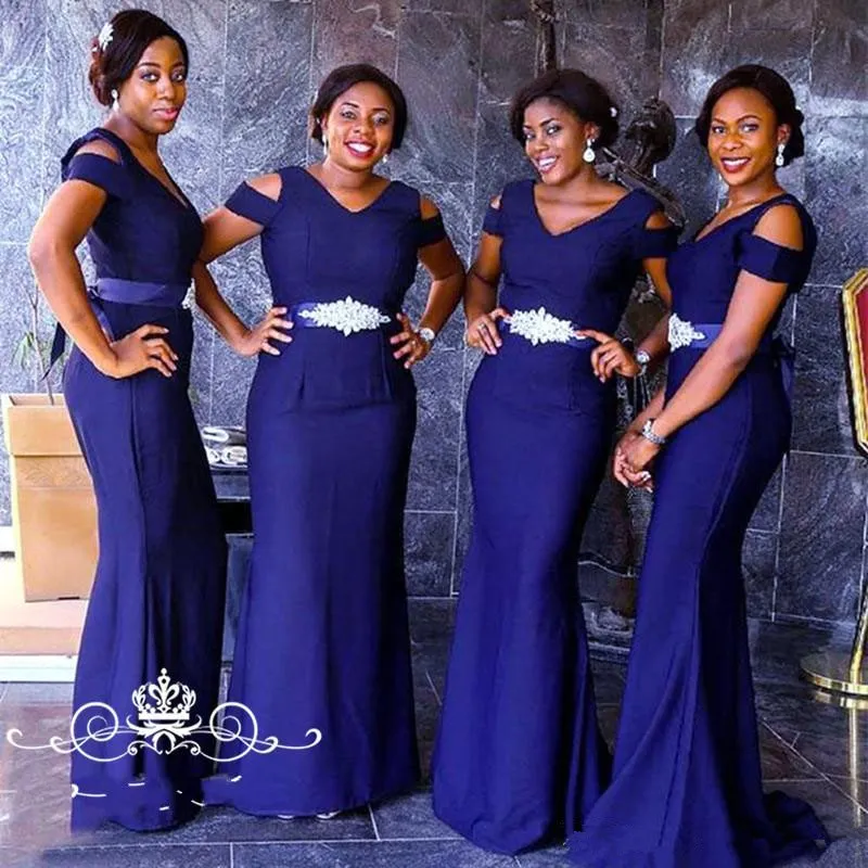 2020 New Royal Blue Satin Lång Brudtärna Klänningar Med Korta Ärmar Beading Sash African Women Mermaid Maid of Honor Dress Party Gowns