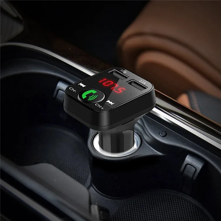 新しいB2 Bluetooth Car FM Transmitter Hands Bluetooth Car Kit Music Adapter USB充電MP3プレーヤーラジオキット4539178