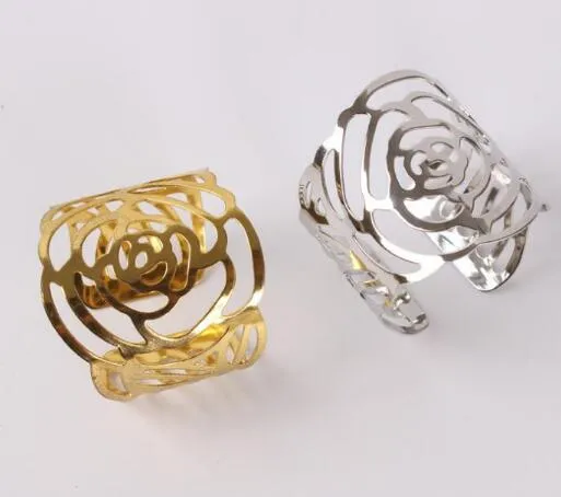 PVD pläterad cutout silverrosa servettringar Guld Rose Servett Ringar för Hotel Bankett Bröllopsdekoration