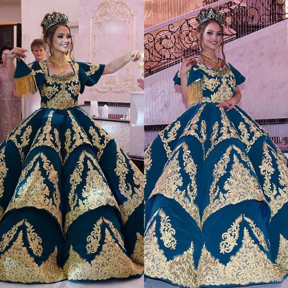 Luxury Arabic Dubai Elegant Long Ball Gown Quinceanera Klänningar Puffy Kortärmad Guld Lace Formell Klänning Pageant Klänning Party Gowns