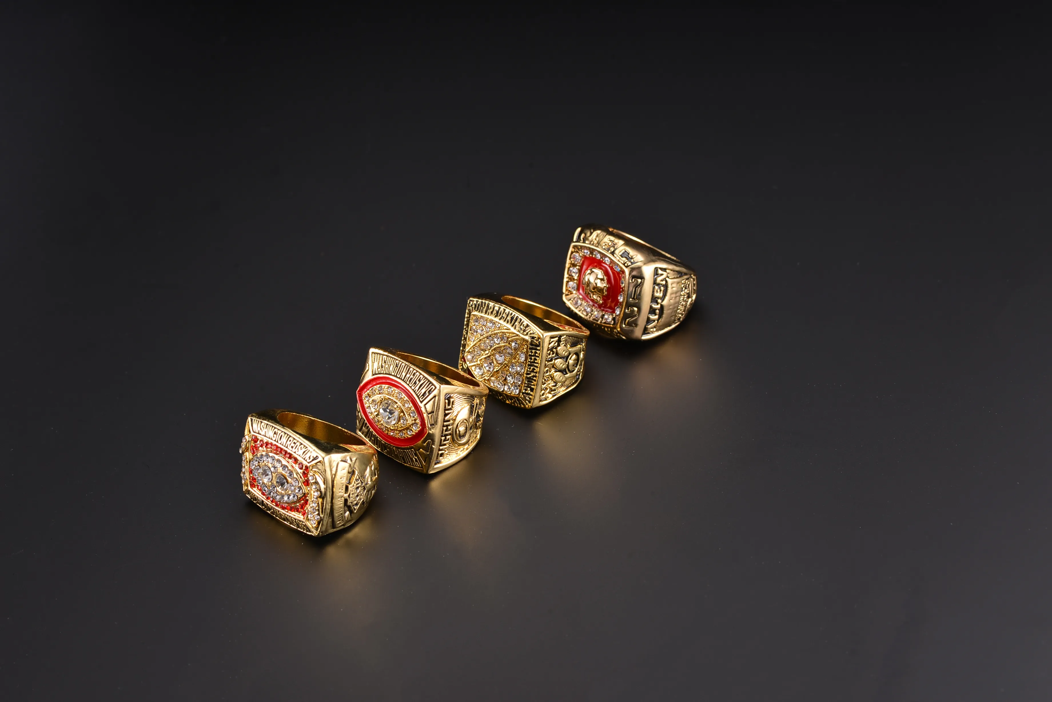 HIGH QUALITY 4PCS 1972 1982 1987 1991 Washington FOOTBALL CHAMPIONSHIP RING SET FANS RING SET US SIZE 11#321U