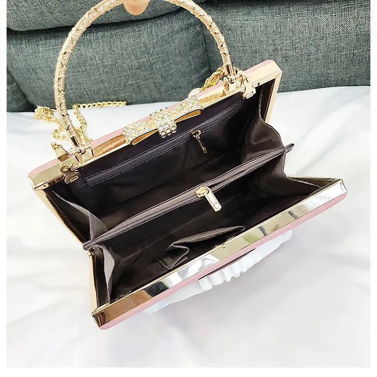 DHgate.com:Baroque Angel Pearl Handbag with Custom Diamond