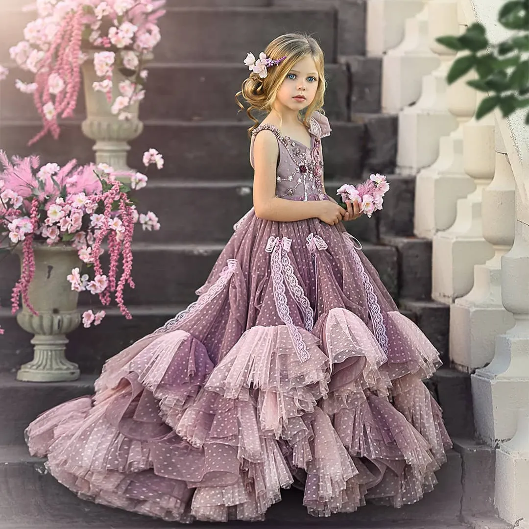 Fabulous Beaded Ball Gown Flower Girl Dresses For Wedding V Neck 3D Appliqued Tiered Pageant Gowns Tulle Backless First Communion Dress