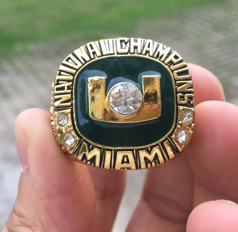 Regalo per tifosi all'ingrosso dell'anello del campionato nazionale dei Miami Hurricanes del 2005 2024