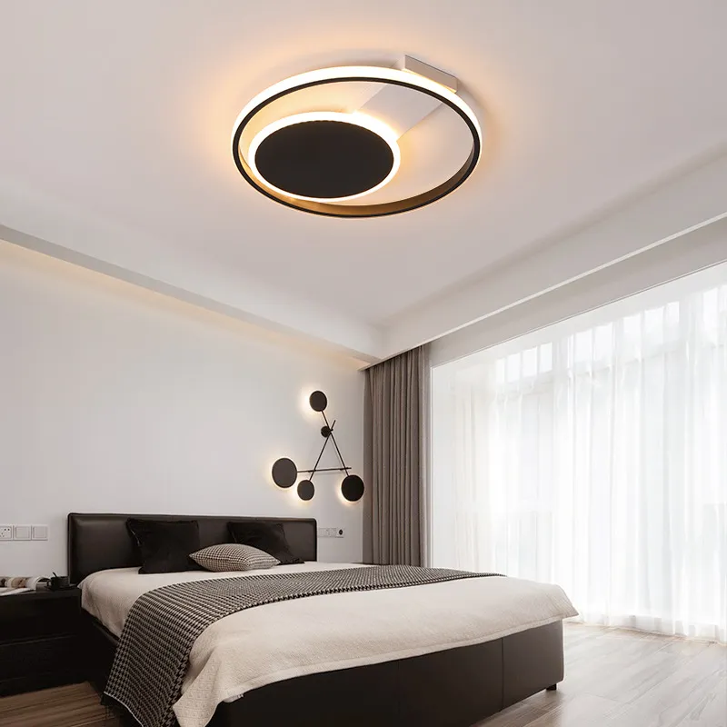 リビングルームのシーリングライトLamparas de Techo Colgante Moderna LEDの天井灯の調光可能なルミアリアライトリモコン