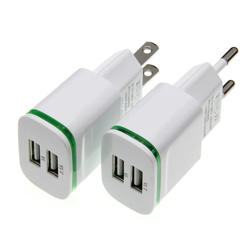 Adattatore per caricabatterie USB universale a 2 porte Caricatore da viaggio 2A Lampada a LED Adattatore HUB multiporta per presa USB per telefoni cellulari