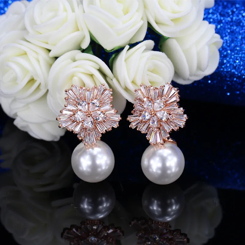 Mode-Hochwertiger Perlenohrring, nicht allergisch, 925er Silbernadel, luxuriöser Schneeflocken-Zirkon-Hochzeits-Bolzenohrring für Frauen (DJ0174)