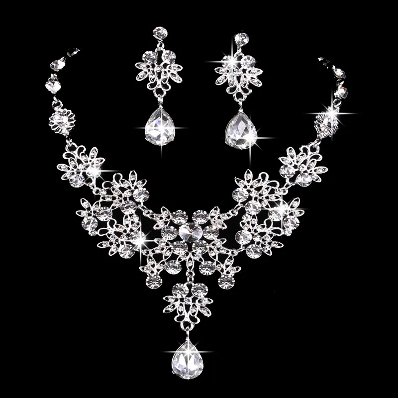 6 Kolory Kobiety Bling Crystal Bridal Zestaw Biżuterii Silver Diamond Oświadczenie ślubne Naszyjnik Dynda Kolczyki do panny młodej Druhny Akcesoria