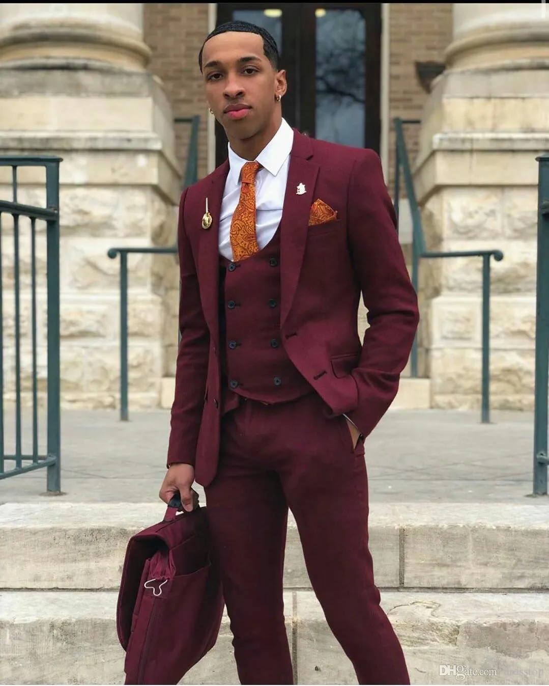 Tuxedos de marié bordeaux, costume de mariage pour homme d'affaires, veste de bal d'affaires, blazer, costume 3 pièces (veste + pantalon + cravate + gilet) 2282