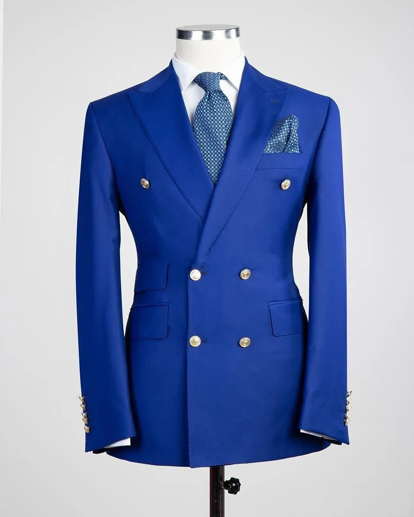 Nouveaux évents latéraux à double boutonnage Bleu / Rouge / Noir Mariage marié Tuxedos Peak Lapel Groomsmen Mens Dîner Blazer Suits (veste + pantalon + cravate)