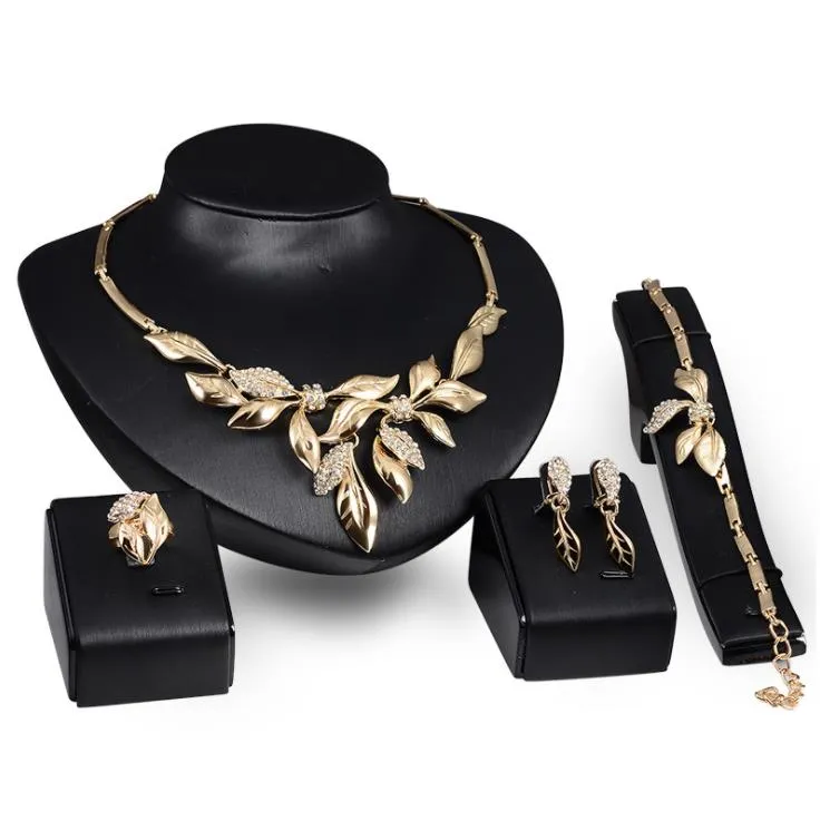 Zestawy biżuterii ślubnej ze złotymi liśćmi z kryształowymi liśćmi Rhinestone Naszyjnik Bransoletka Kolczyk Zestaw pierścionków dla kobiet Akcesoria imprezowe