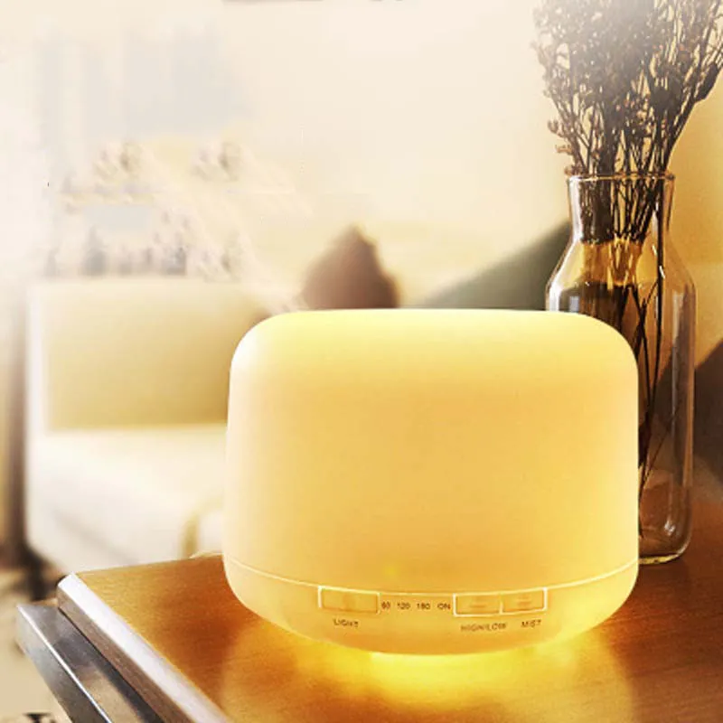 500mlのエッセンシャルオイルディフューザーの加湿器の家庭用寝室の装飾LED暖かい白い夜のランプ​​自動車の空気の香りの芳香剤