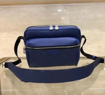 2021 New Waist Bag outdoor Bag Real Leather Handbags Famous Brand Mens Bags Designer Handbag Designer Leather Purse Shoulder Bag M30242