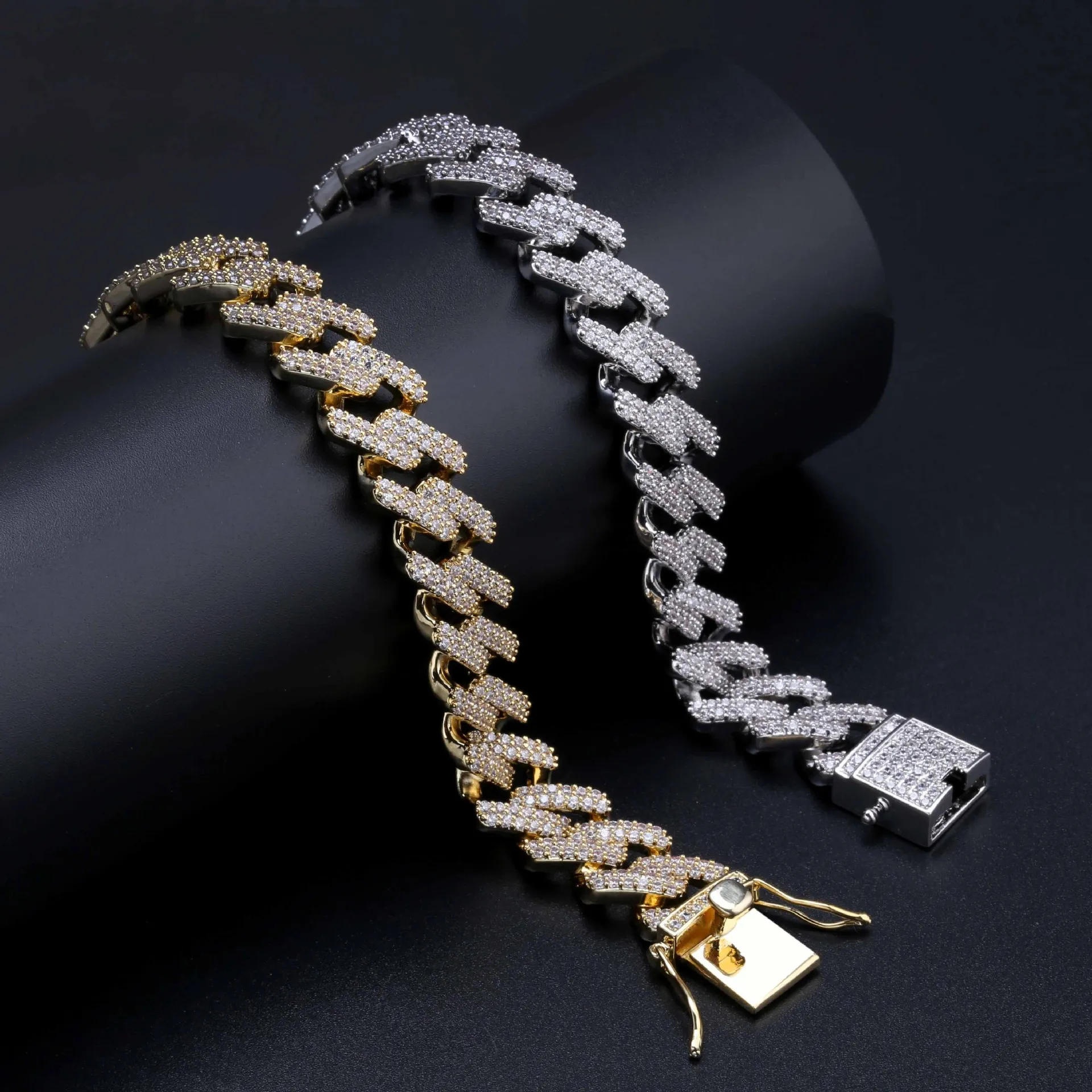 Luxury Designer Bracelet 14MM Cuban Link Chain Hip Hop Jewelry Mens Bracelets pour hommes Iced Out Diamond Bangle Rapper Love Char230S