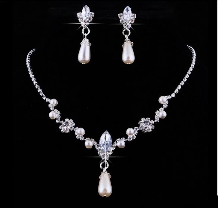 Kryształ Gorąca Sprzedaż Drop Pearls Posrebrzane Naszyjnik Imitacja Kolczyki Biżuteria Ślubne Zestawy Dla Panny Młodej Druhna Damskie Akcesoria Bridal