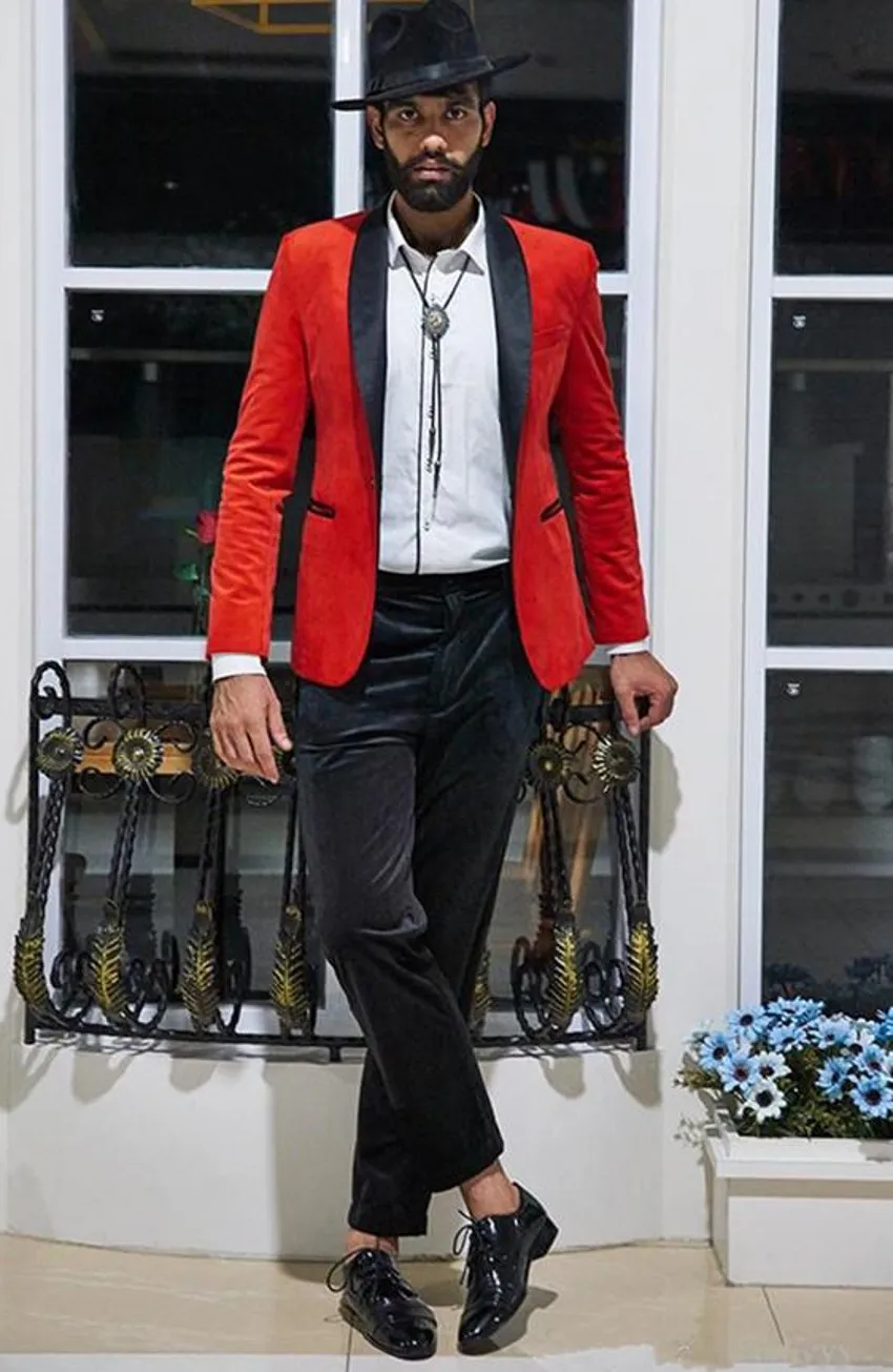 Wedding Tuxedos For Men Crimson Velvet Dinner Suit With Black