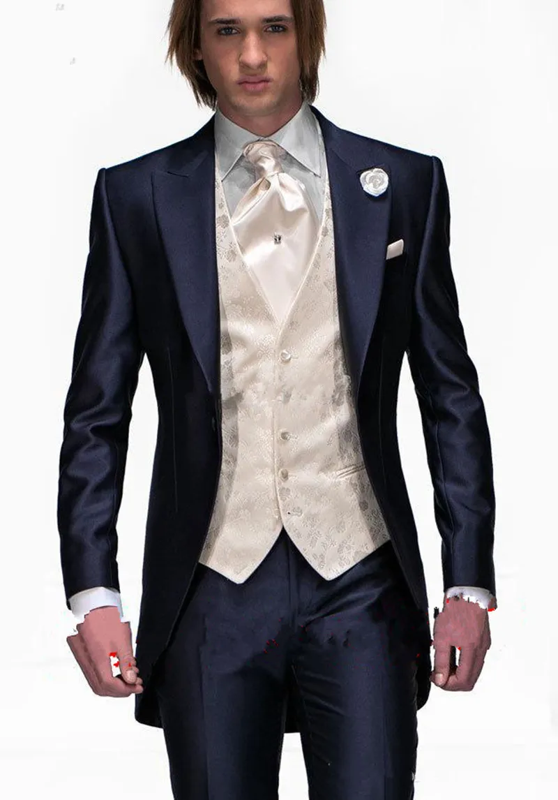 New Custom Made Slim Fit One Button Smoking dello sposo blu navy con risvolto a punta Best Man Suit Groomsman Uomo Abiti da sposa (giacca + pantaloni + cravatta + gilet) 137
