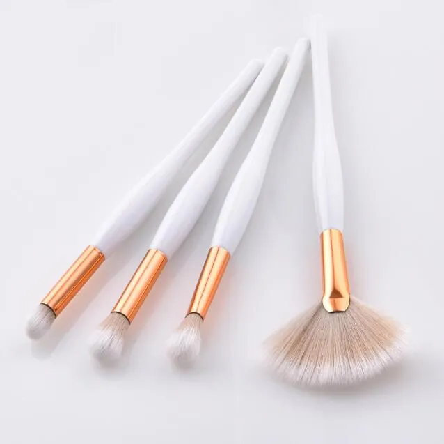 Premium Wood Handle Makeup Brushes Set 4 / 8PCS Tools Tillbehör Mjuk nylon Borste Head För Eye Shadow Blush Cosmetics DHL Gratis