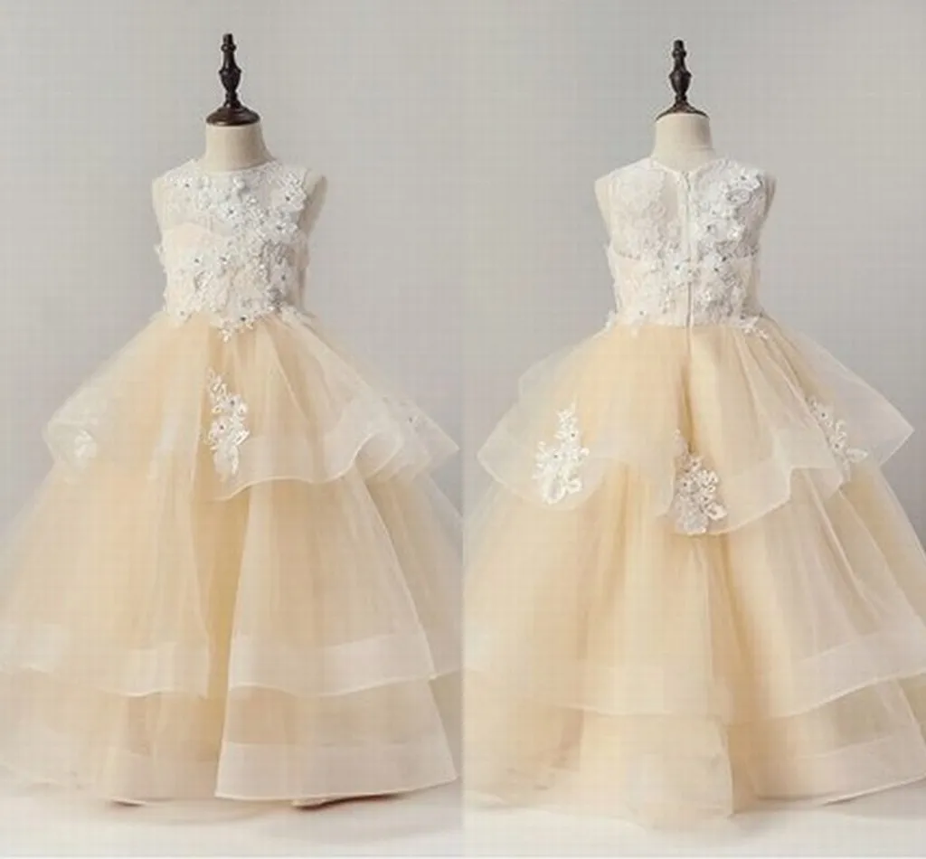 Ruffles 3D Flowers Girls Pageant Dresses 2019 Lace Crystal Beaded Three Layers Skirt Flower Girl Dresses First Holy Communion Dress