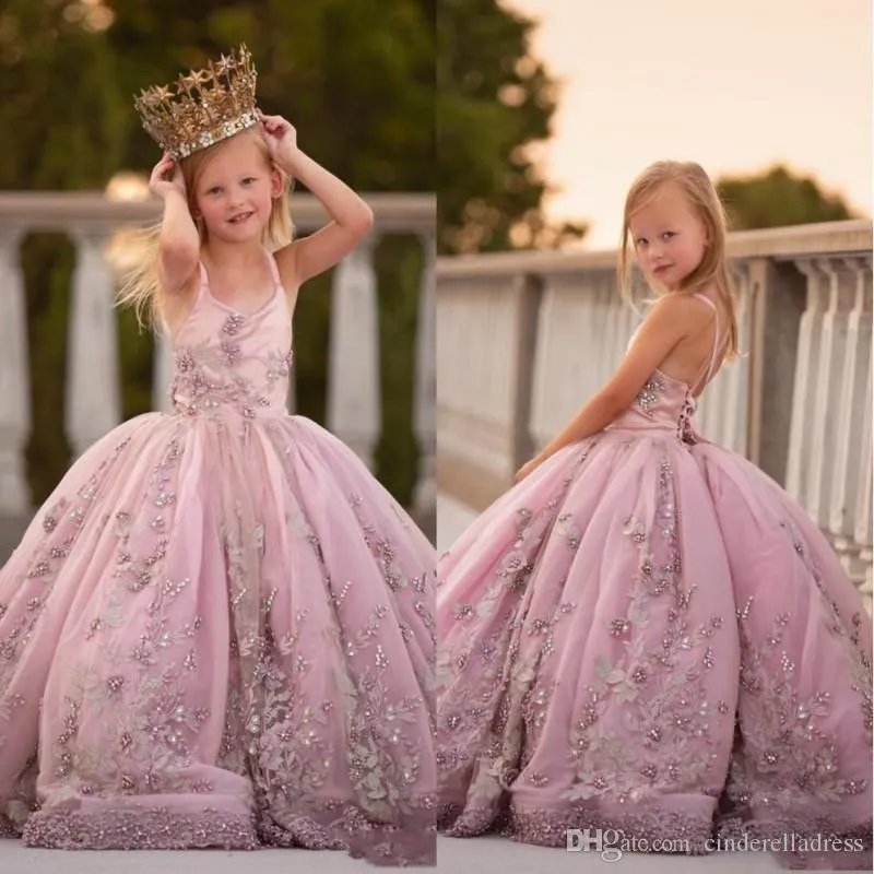 2020 Principessa Spaghetti Strap Appliques Perline Flower Girls Abiti Lace-up Indietro Perle Abito da ballo lungo Ragazze Pageant Birthday Dress