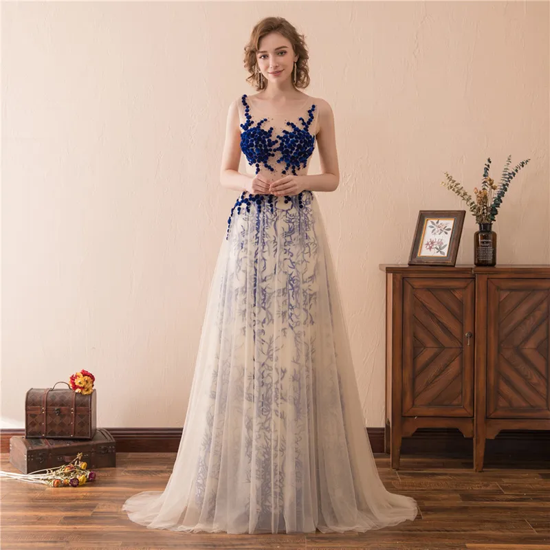 2019 Date Big Blue Button Cristal Tulle Robes De Soirée Avec Scoop Robe De Bal Plus La Taille Robe De Soirée Formelle AL84