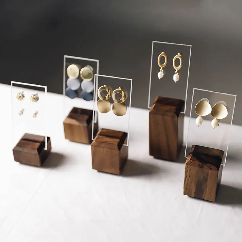 Amazon.com: Yuson Products Natural Wood Earring Display Stands For Shows Earring  Holders For Selling Portable Earring Display Polaroid Display Multiple  Business Card Holder Display Girly Business Card Holder Desk : Clothing,  Shoes