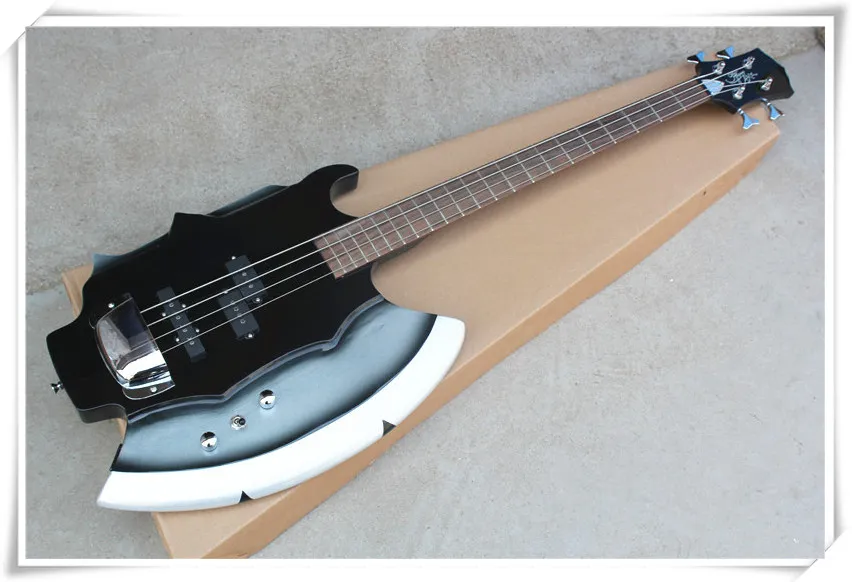 Ungewöhnliche Axtform 4 Saiten Schwarze Körper -Elektro -Bass -Gitarre mit Signatur, Rosenholz -Fingerplatten, 2 Pickups, Chrom -Hardware können angepasst werden