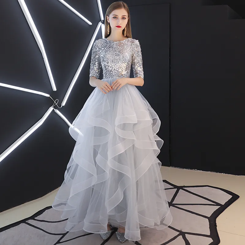 2019 Nouveau Tulle Argent A-ligne Longue Robes De Bal Modestes Avec Demi Manches 1/2 Longueur De Plancher Volants Jupe Paillettes Top Ados Filles Robe Scintillante