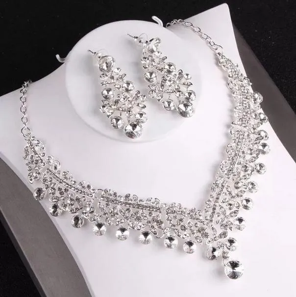 Set di gioielli di design di lusso per la sposa Festa di nozze Corone di cristallo Collana Set di orecchini Fasce per capelli con strass brillanti 243i