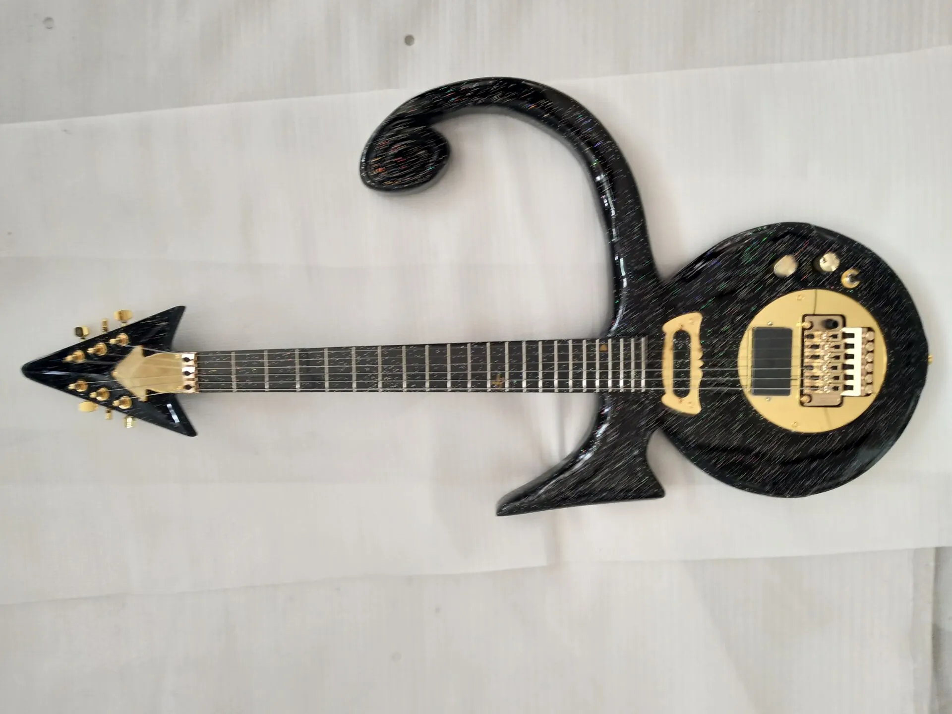 レア ダイヤモンド シリーズ エレキギター ビッグ スパークル