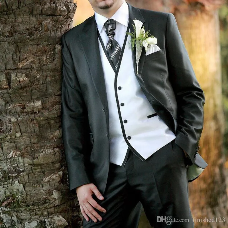 Smoking da sposo nero a due bottoni di alta qualità con risvolto a punta uomo abiti 3 pezzi giacca da matrimonio/ballo/cena (giacca + pantaloni + gilet + cravatta) W514