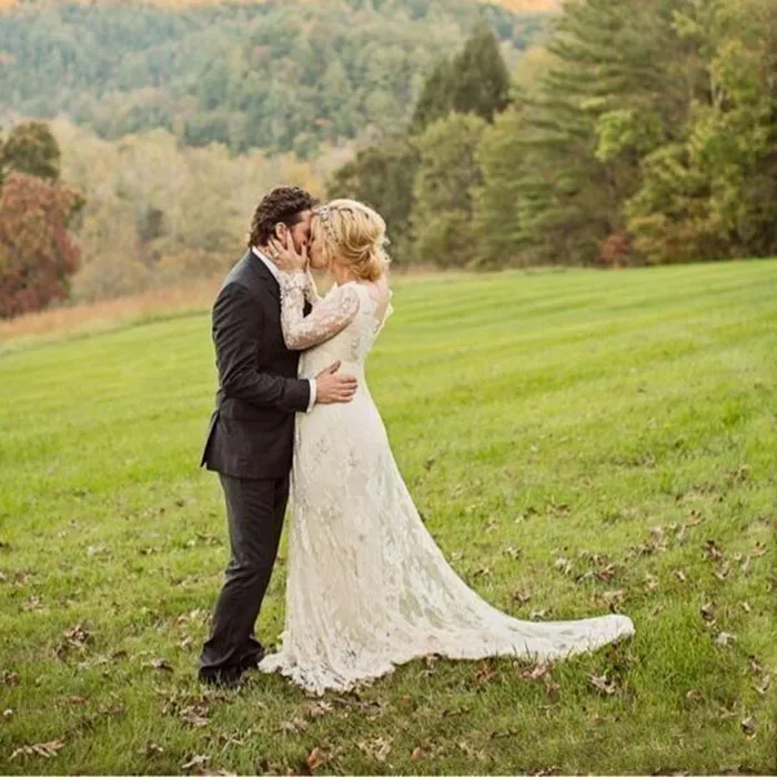 Kelly Clarkson Bohemian Lace Boho Lace Wedding Dress... From  Veralovebridal, $143.01 | DHgate.Com
