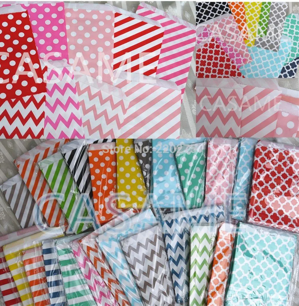 2020 Behandla godisväska Högkvalitativ 250pcs / Lot Party Favor Pappersväskor Chevron Polka Dot Stripe Tryckta papper Blommor Bageri Väskor