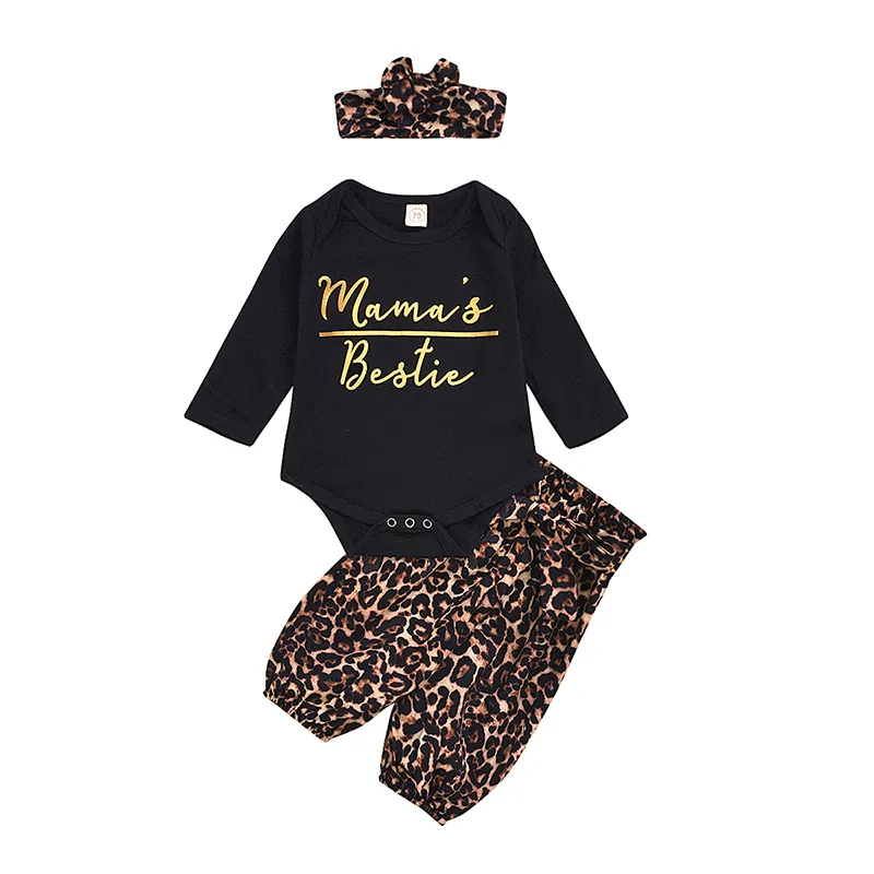 Çocuklar Giyim bebek uzun kollu mektup baskılı romper üst + leopar pantolon + pruva saç bantlarında 3pcs / setin oufits moda butik giysiler M784 ayarlar