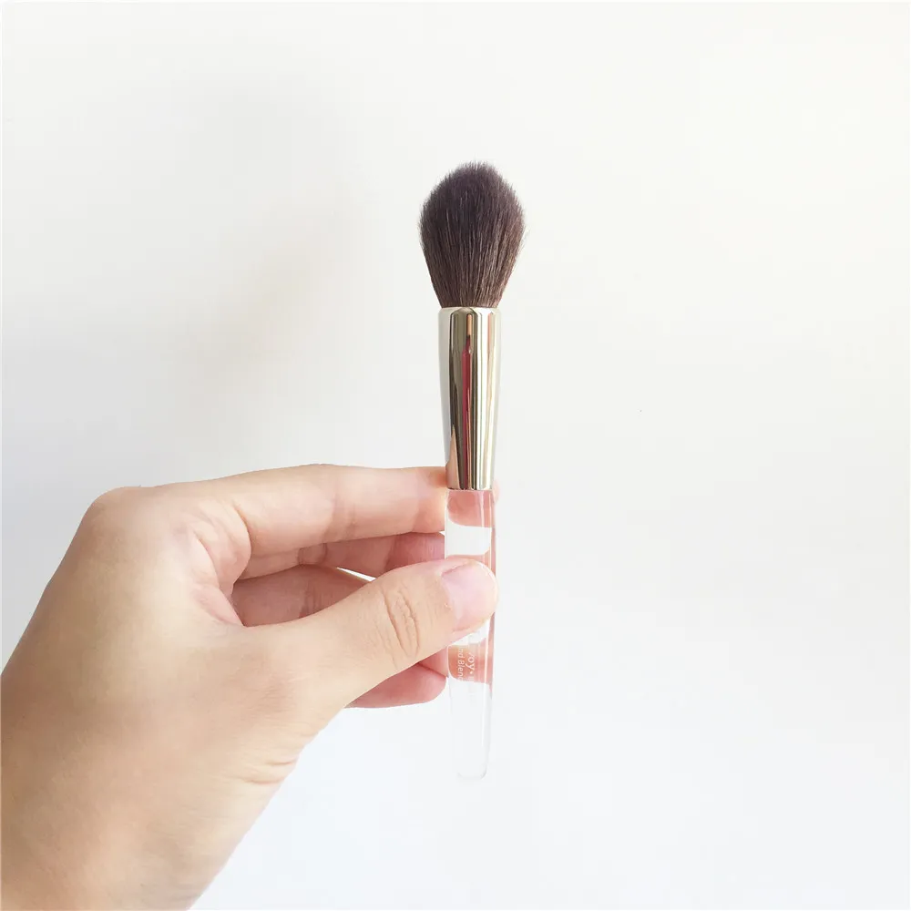 TrishMcEvoy Brush 48 Sculpt & Blend Face Brush - Soft Goat Hair Tapered Highlighter Cheek Blending Brush - Beauty Makeup Applicator Tools R