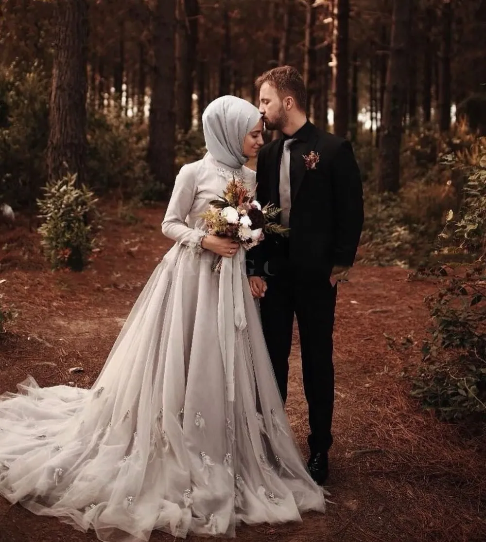 Saudi Arabic Dubai Kaftan Muslim Wedding Dress Long Sleeve Hijab High Neck Feather Crystal Court Train Gothic Black Wedding Gown From 129 03 DHgate