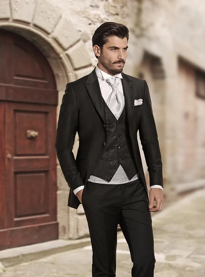 Black 2019 Newest Groom Wear Tuxedos Mens Wedding Suits Tuxedos For Men ...