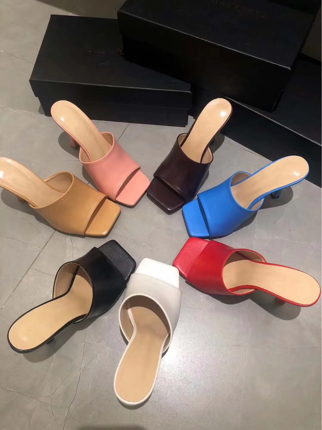multi colors stretch sandal genuine leather mules with a squared sole origin package size 35 to 41 tradingbear