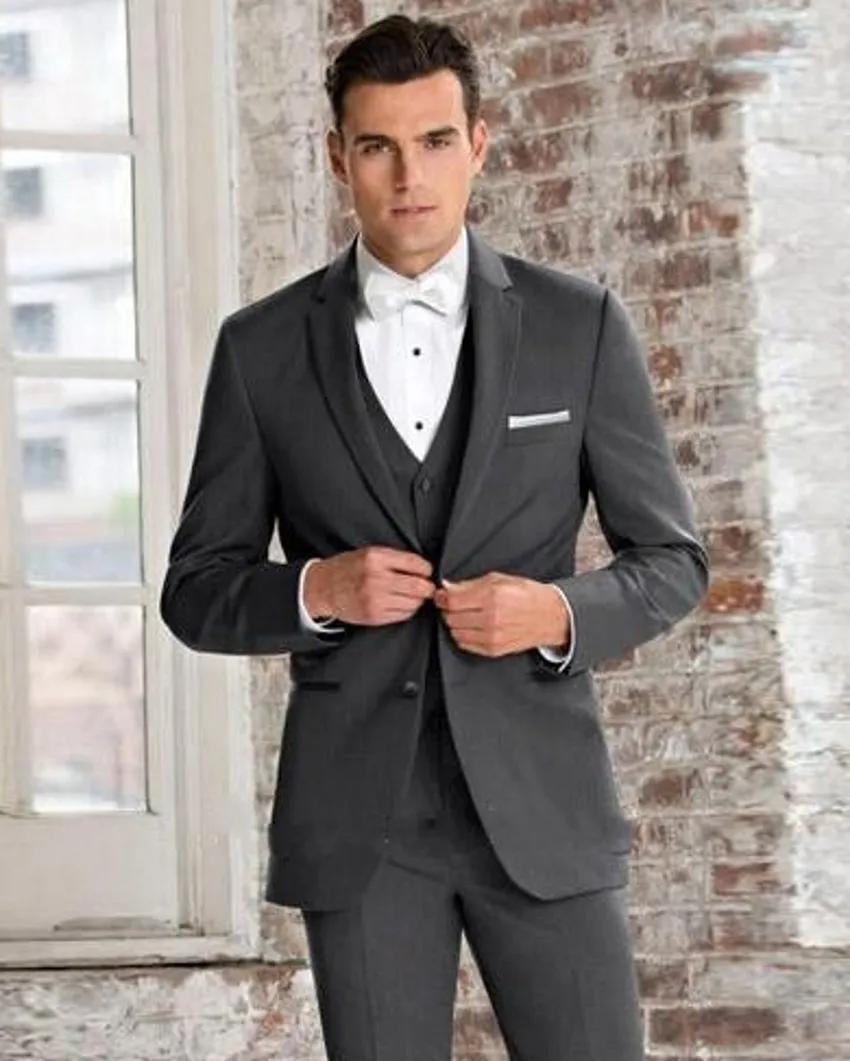 Classic Designe Dark Grey Groom Tuxedos Notch Lapel Groomsmen Mens Ślub Tuxedos Doskonałe Man Blazer Garnitur (Kurtka + Spodnie + Kamizelka + Kierunek) 767