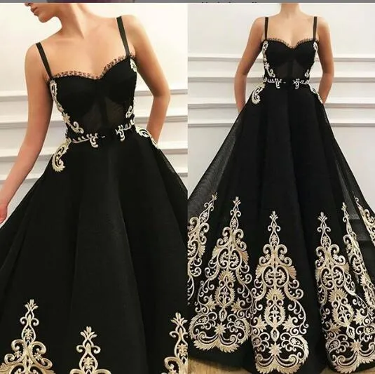 칵테일 드 A 라인 블랙 오간자 새로운 댄스 파티 드레스 긴 2020 새로운 저렴한 섹시한 정장 드레스 저녁 플러스 사이즈 가운